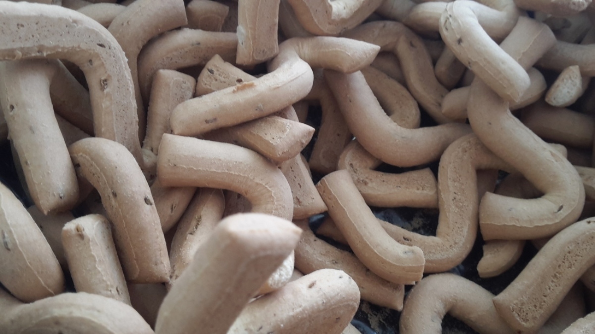 I Biscotti della Monaca, Storia e Curiosità dei biscotti a Forma di S