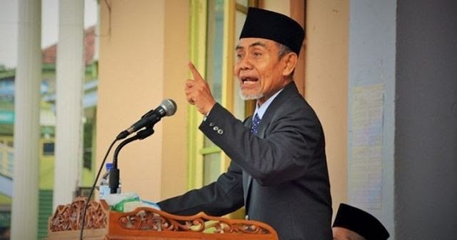Contoh Pidato Bahasa Arab Tema Islam adalah Agama Tauhid