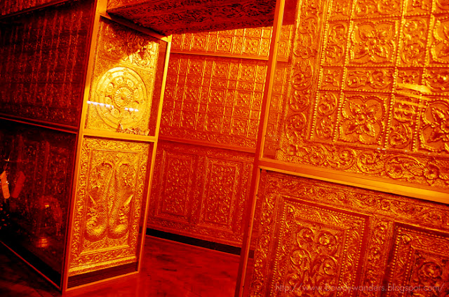 bowdywanders.com Singapore Travel Blog Philippines Photo :: Myanmar :: First Sacred Hair Relic Pagoda in Yangon, Myanmar