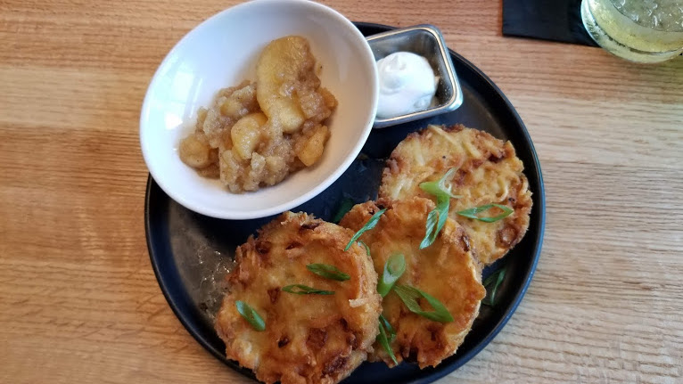 potato pancakes with applesauce and sour cream