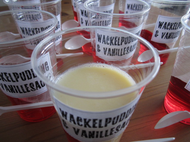 larissaswelt: Wackelpudding &amp; Vanillesauce...