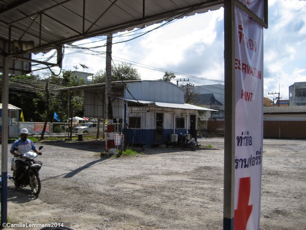 Seatran reservation ticket booth in Chaweng