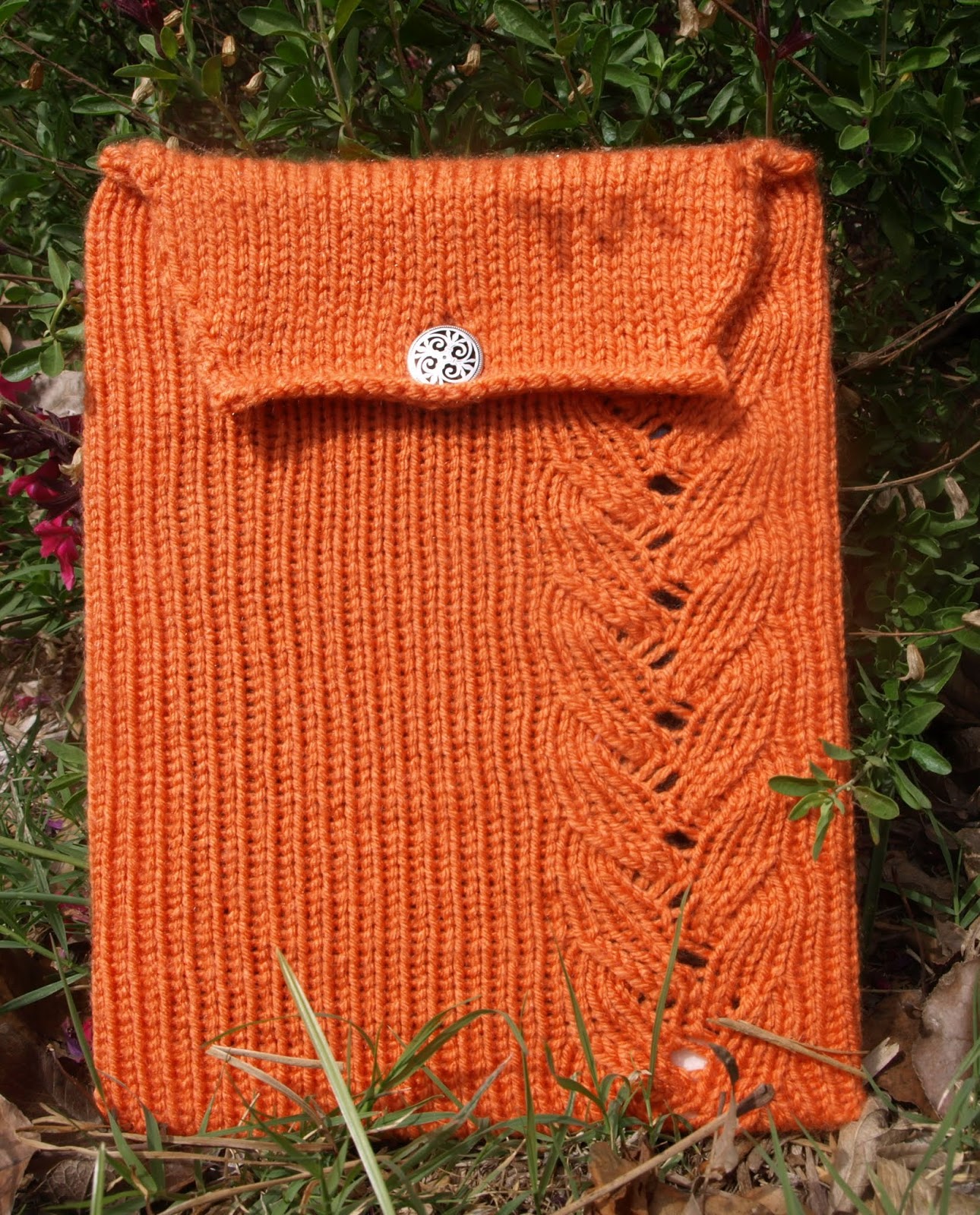 Knit Knerd Cozy Pad an iPad Cover Free Pattern