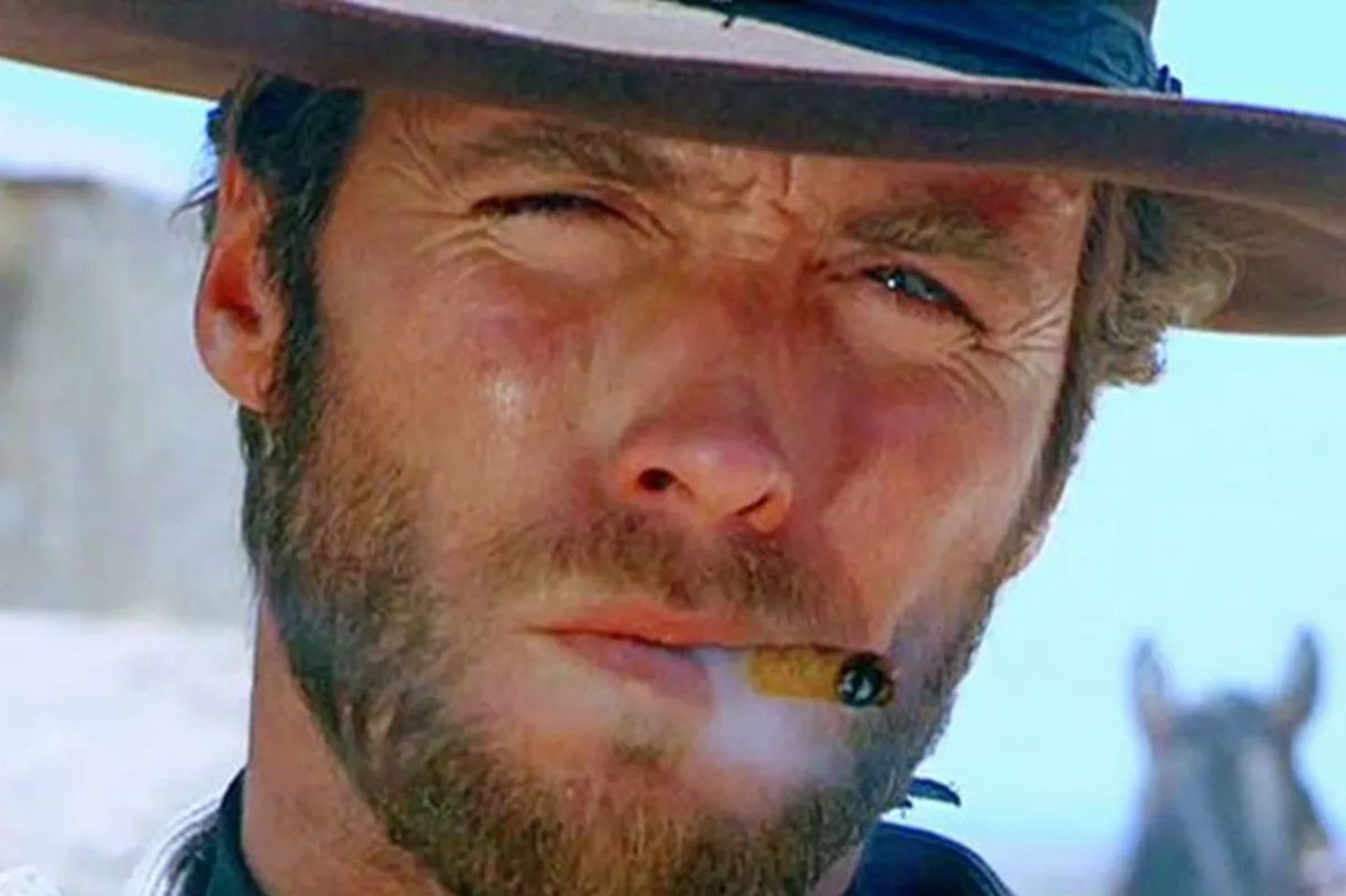 Лучший ковбой запада. Клинт Иствуд ковбой. Клинт Иствуд злой. Клинт Иствуд ковбой взгляд. Клинт Иствуд блондинчик.