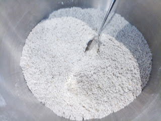 Bowl of the dry ingredients that have been mixed well.