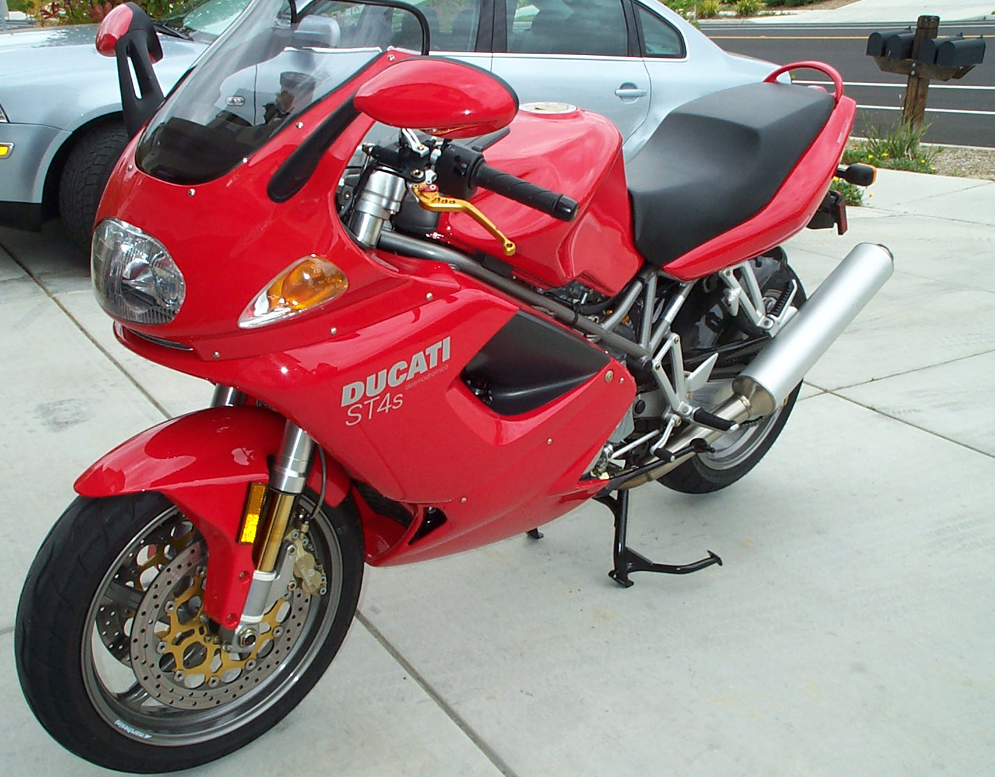 DUCATI SPORTTOURING ST4S 2002 Owner Manual Content: Owner Manual /  Maintenance Manual File type: