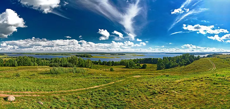 Danau Strusta di Region Vitebsk