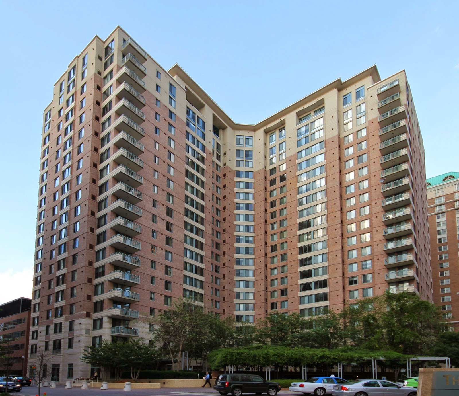 Lexington Square Condos Open House Sunday, October 26 24pm!