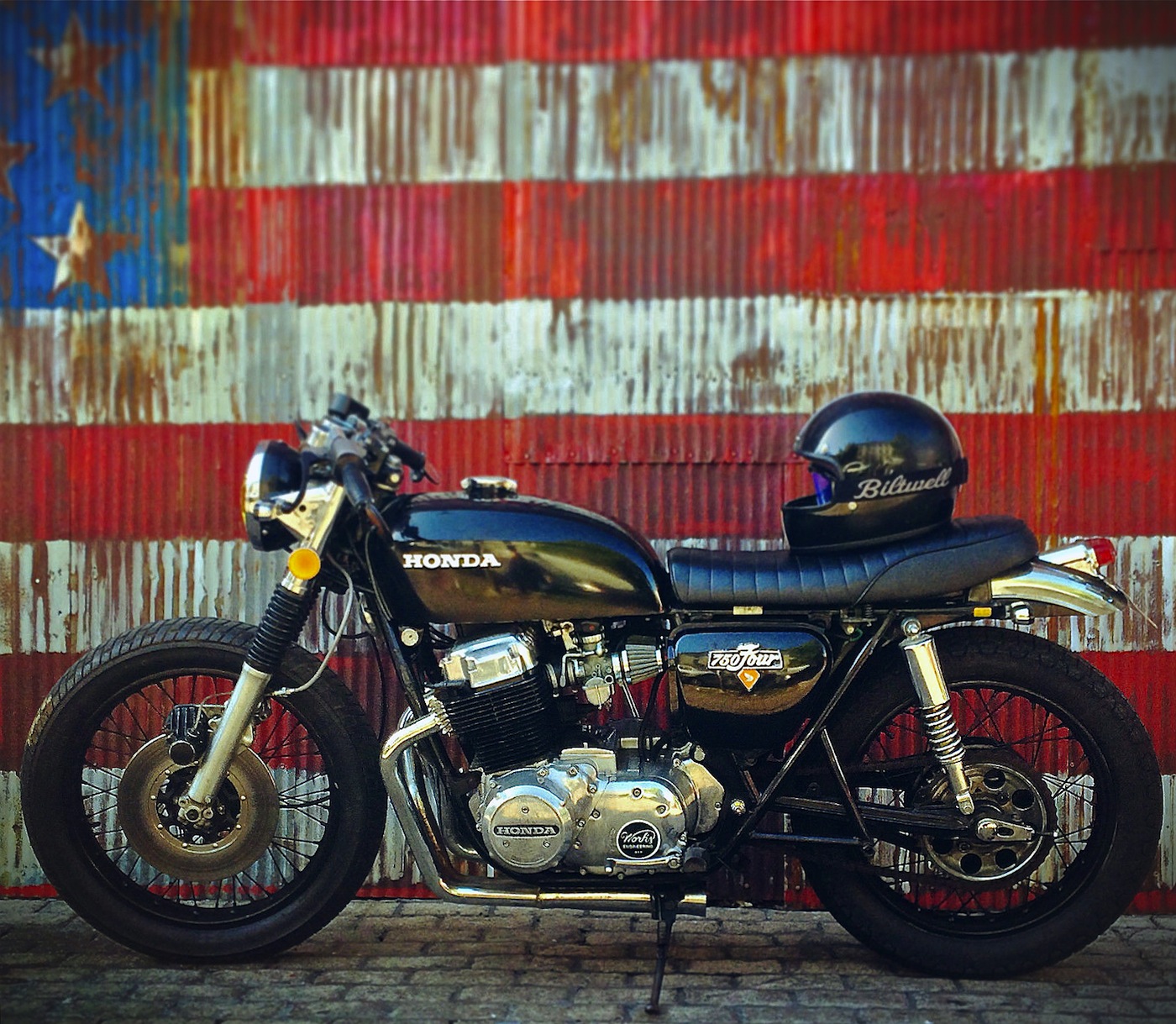 K750 Cafe Racer
