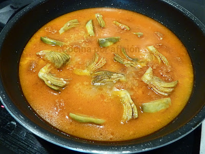 arroz con sobrasada y alcachofas