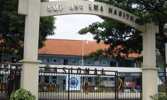 [Resensi Buku] Ten Years Challenge by Mutiarini