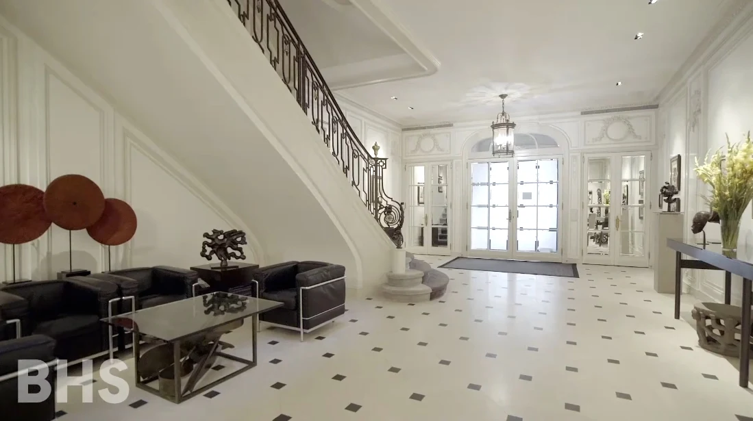 35 Interior Design Photos vs. 20 E 73rd St, New York, NY Luxury Townhome Tour