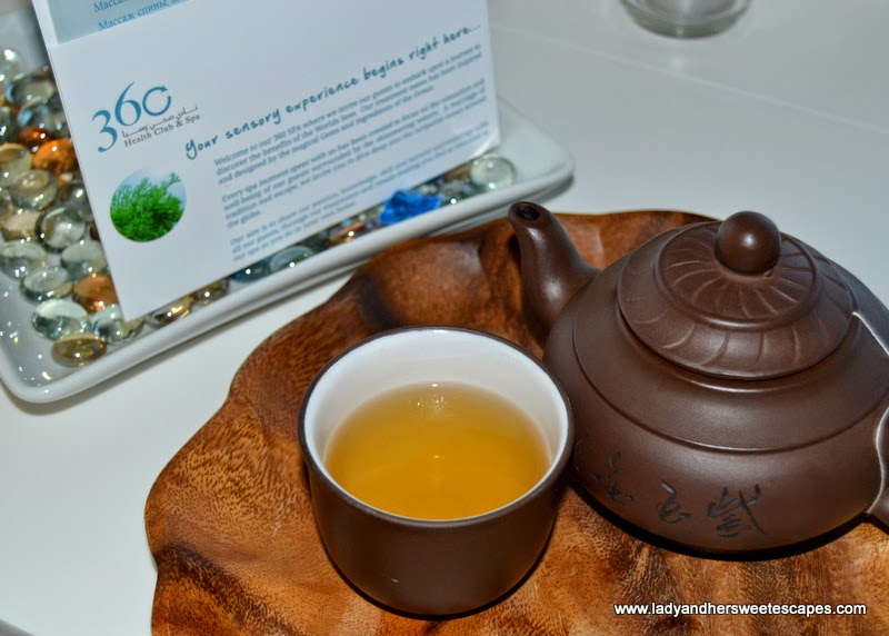 complimentary green tea at Oceanic Hotel
