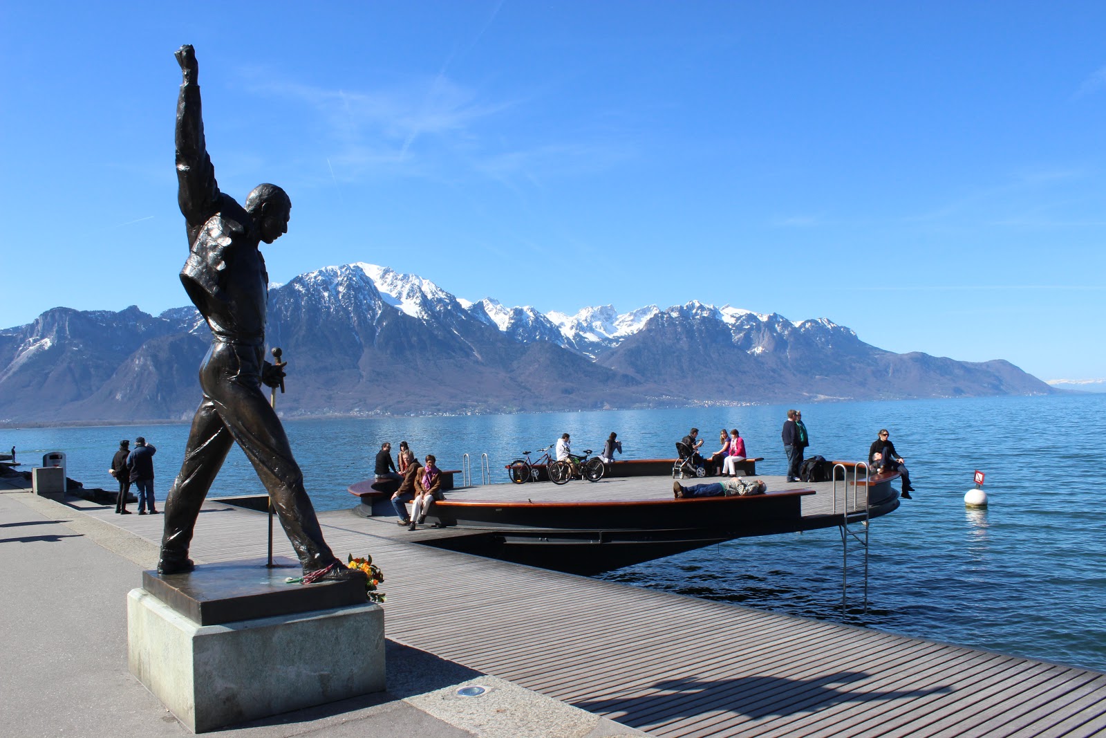 Freddie Mercury Died 25 Years Ago Today 23 Amazing Facts About the