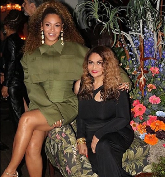 Beyonce poses with her mum,Tina Lawson in new photos