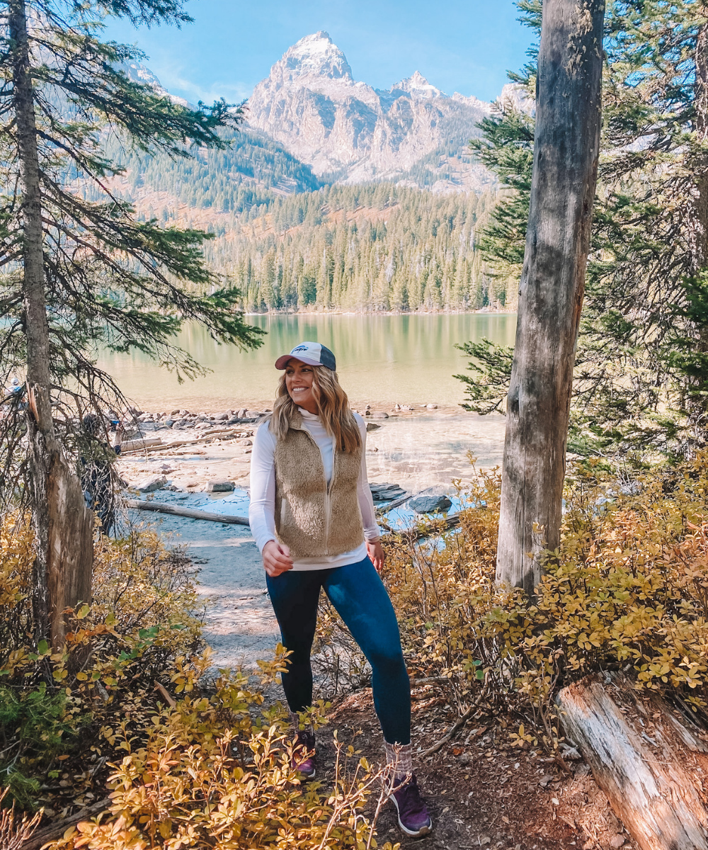 lifestyle blogger @amandasok hikes the Bradley-Taggart Lake Loop in Grand Teton National Park