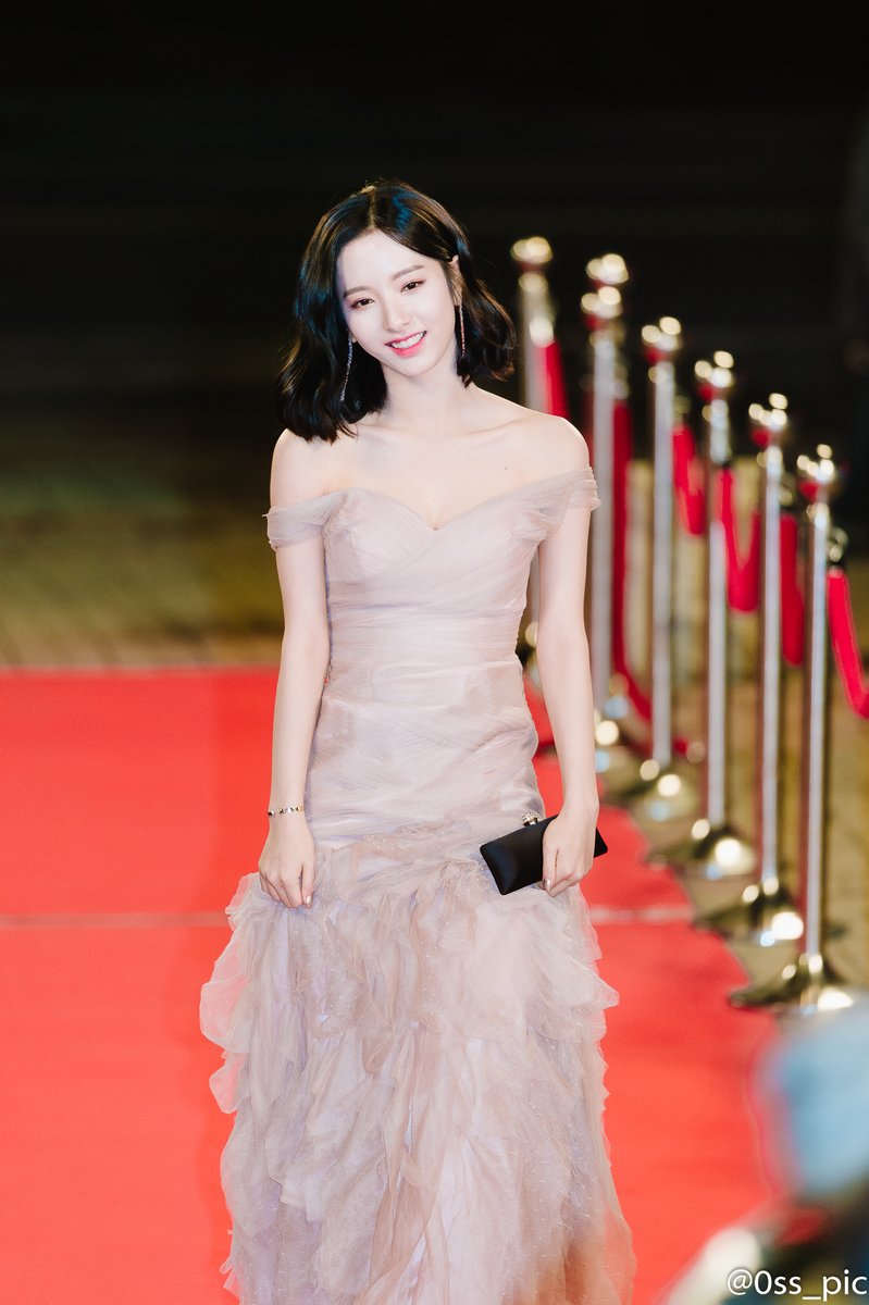 우주소녀 보나 KBS 연기대상 비주얼.jpgif | 인스티즈