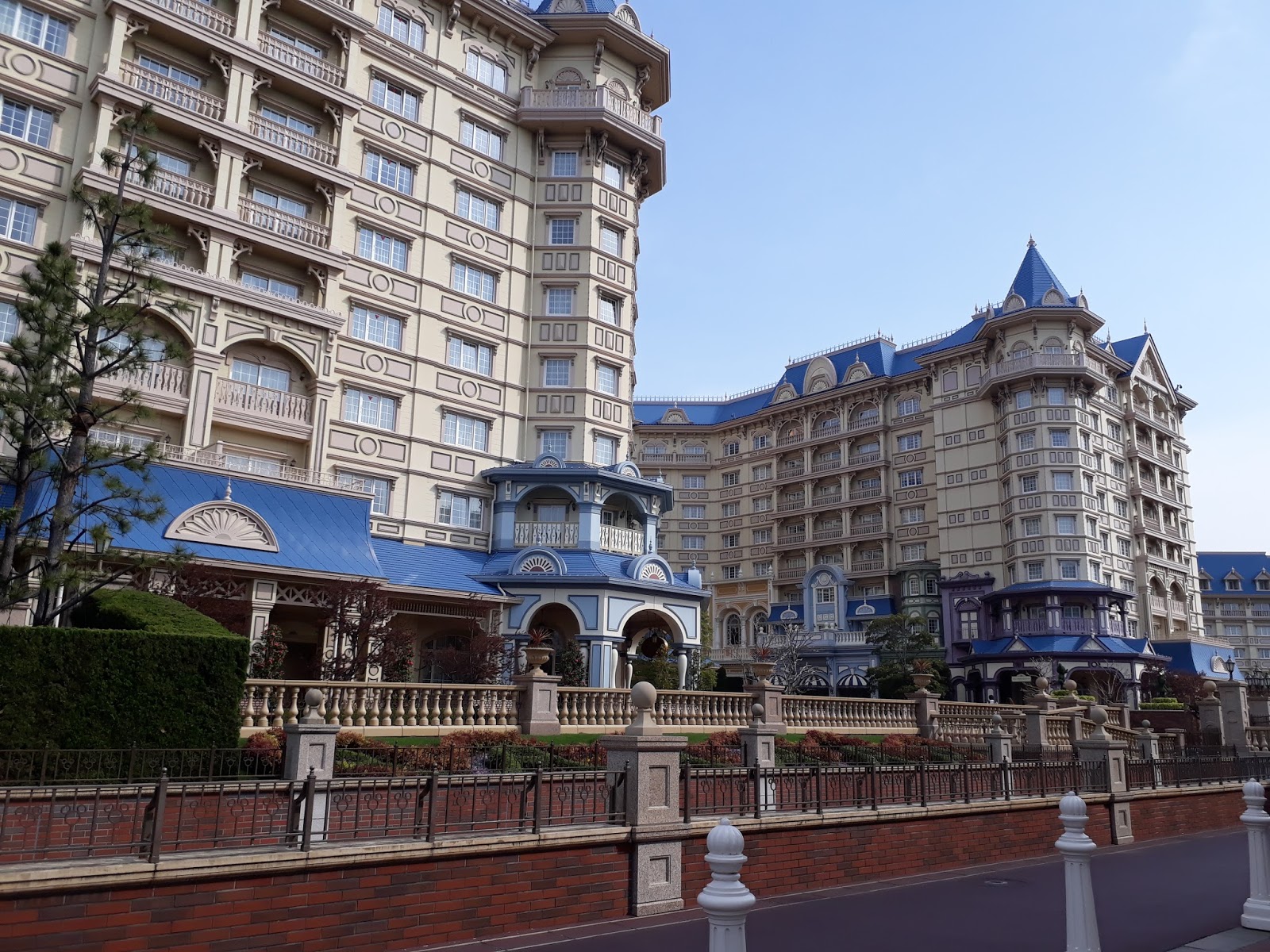 Travelling ala Nuru July 2017 Tokyo Disneyland Hotel
