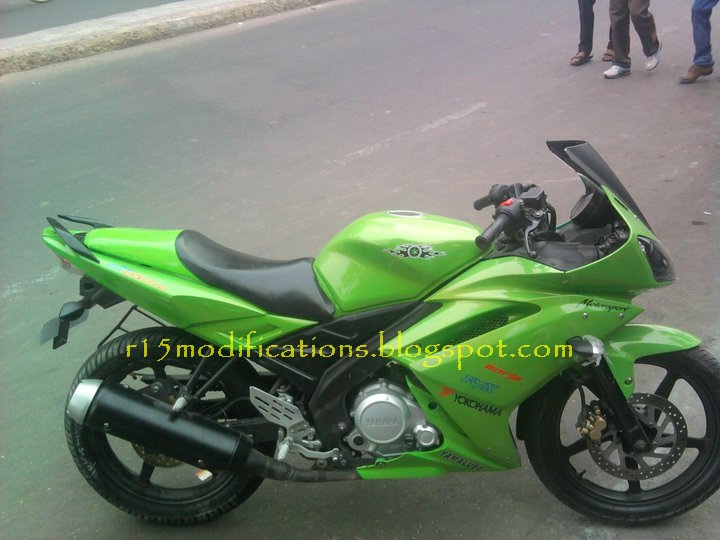 yamaha r15 green colour