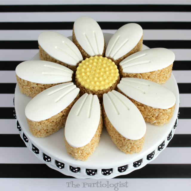 The Partiologist Daisy Themed Birthday!