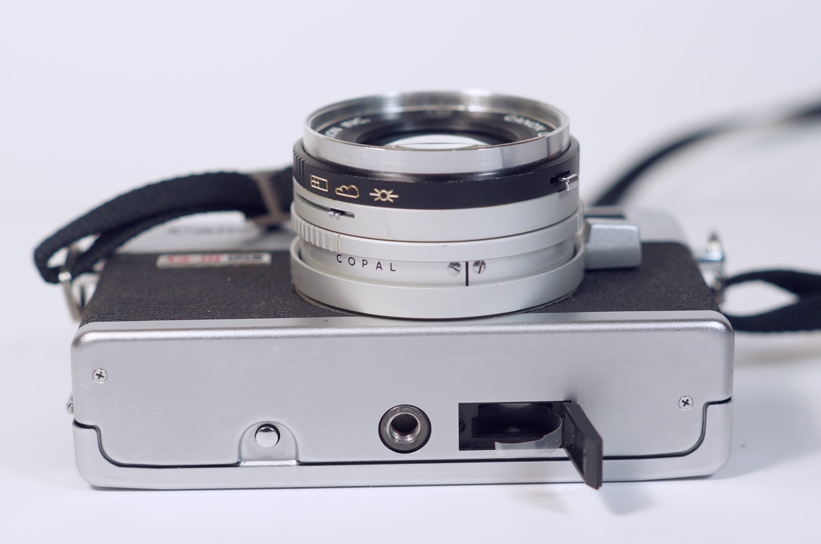 Canon Canonet QL17 G-III QL 40mm f/1.7 35mm Film Rangefinder Camera
