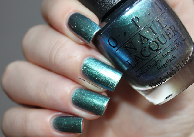 OPI - this color´s making waves