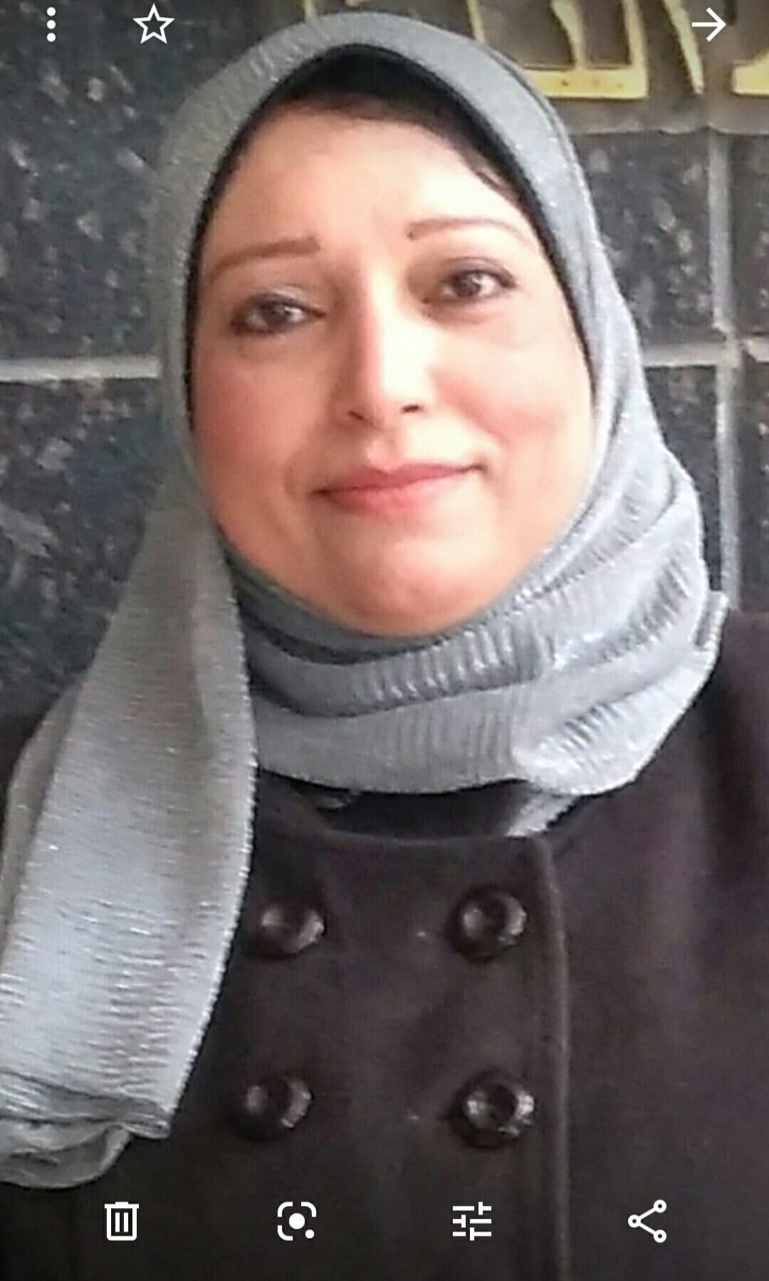 الشاعرة القديرة / نادية ذكي في قصيدة. ( اصبر شويه ) الشاعرة القديرة / نادية ذكي في قصيدة. ( اصبر شويه )