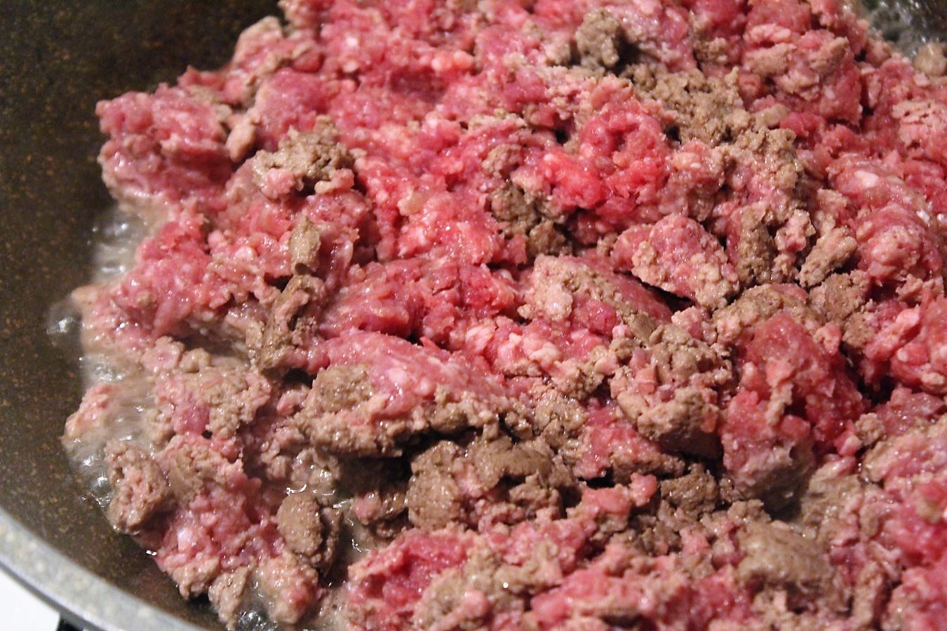 Можно ли хранить фарш с луком. Фарш индейки. Хранение полуфабрикатов из мяса. Замороженный фарш котлеты. Фарш индейки.