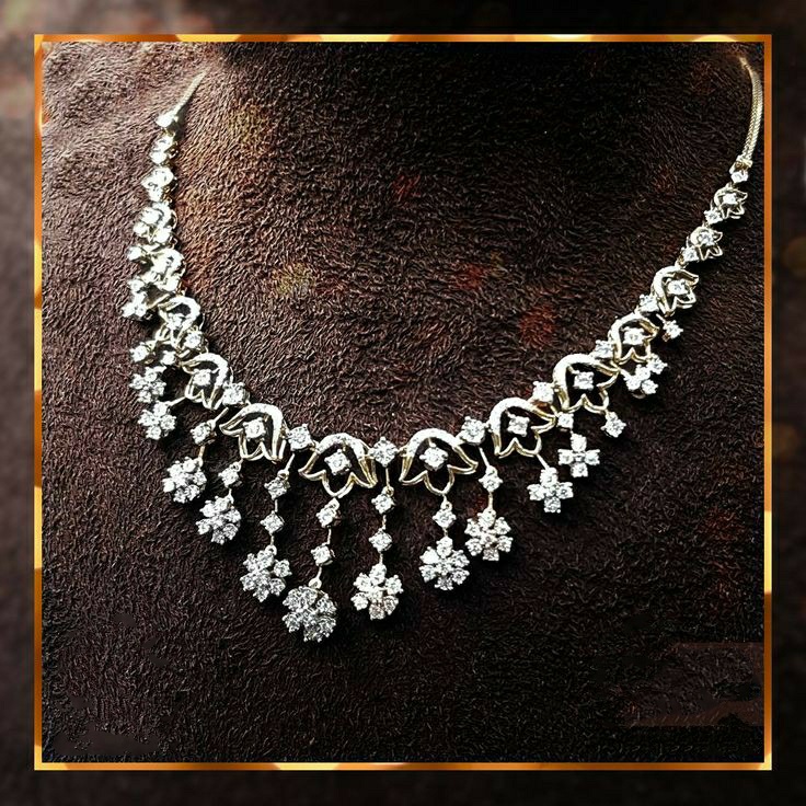 Classy diamond necklace