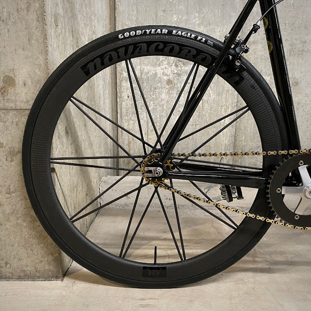 FUN ライダーズカフェ カメレオンホイール フロント クリンチャー