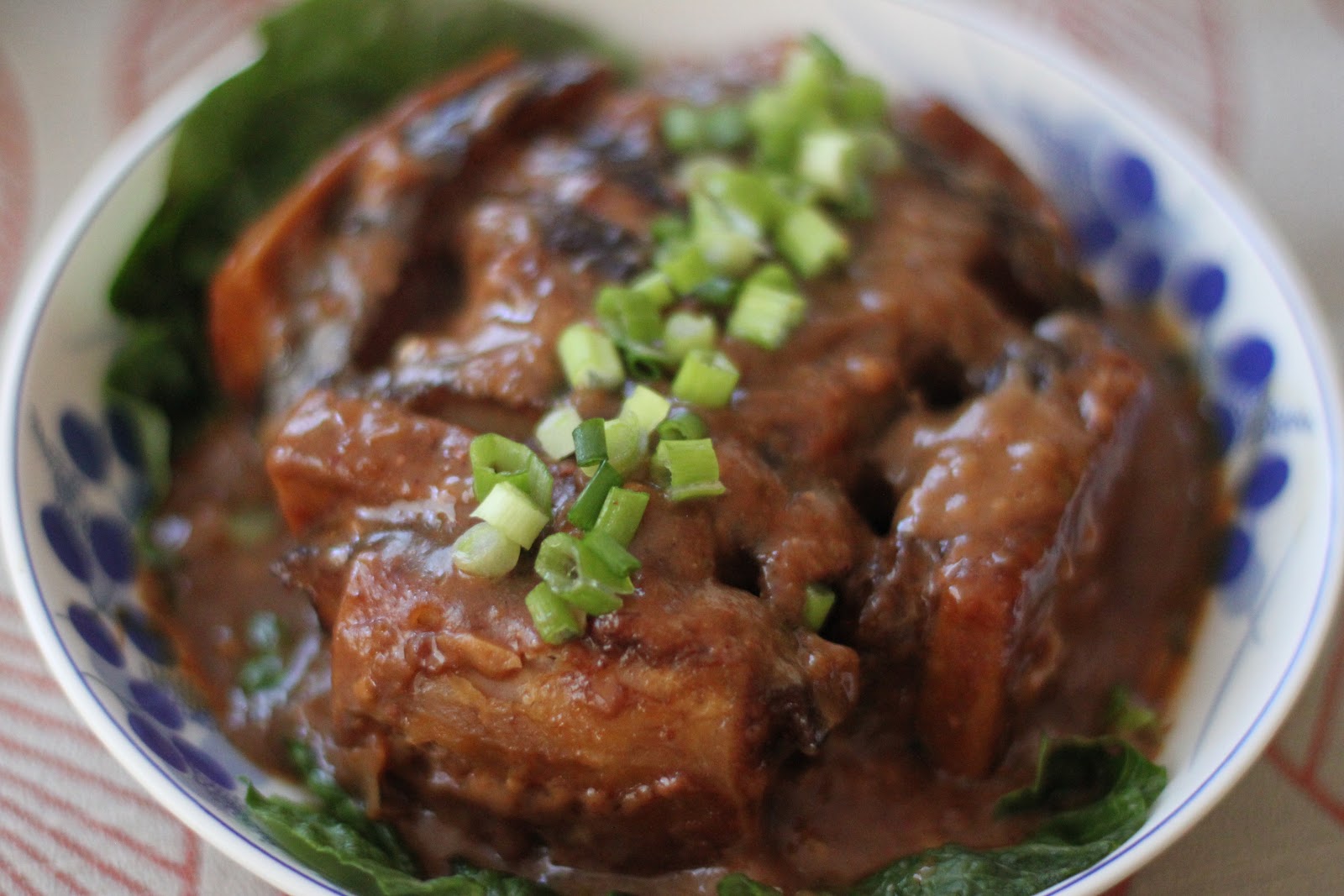 Simply June: Woo Tau Kau Yoke (Steamed Pork Belly & Taro)