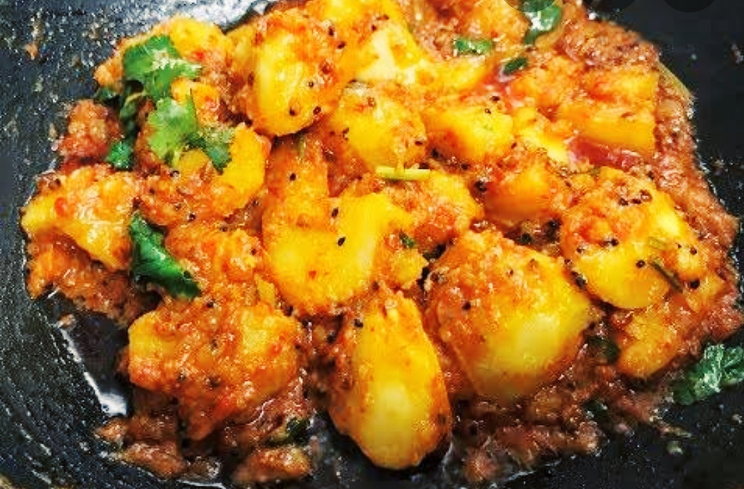 DUM ALOO/THE POTATO CURRY/POTATO GRAVY/POTATO YOGUT CURRY/SMALL POTATO DISH