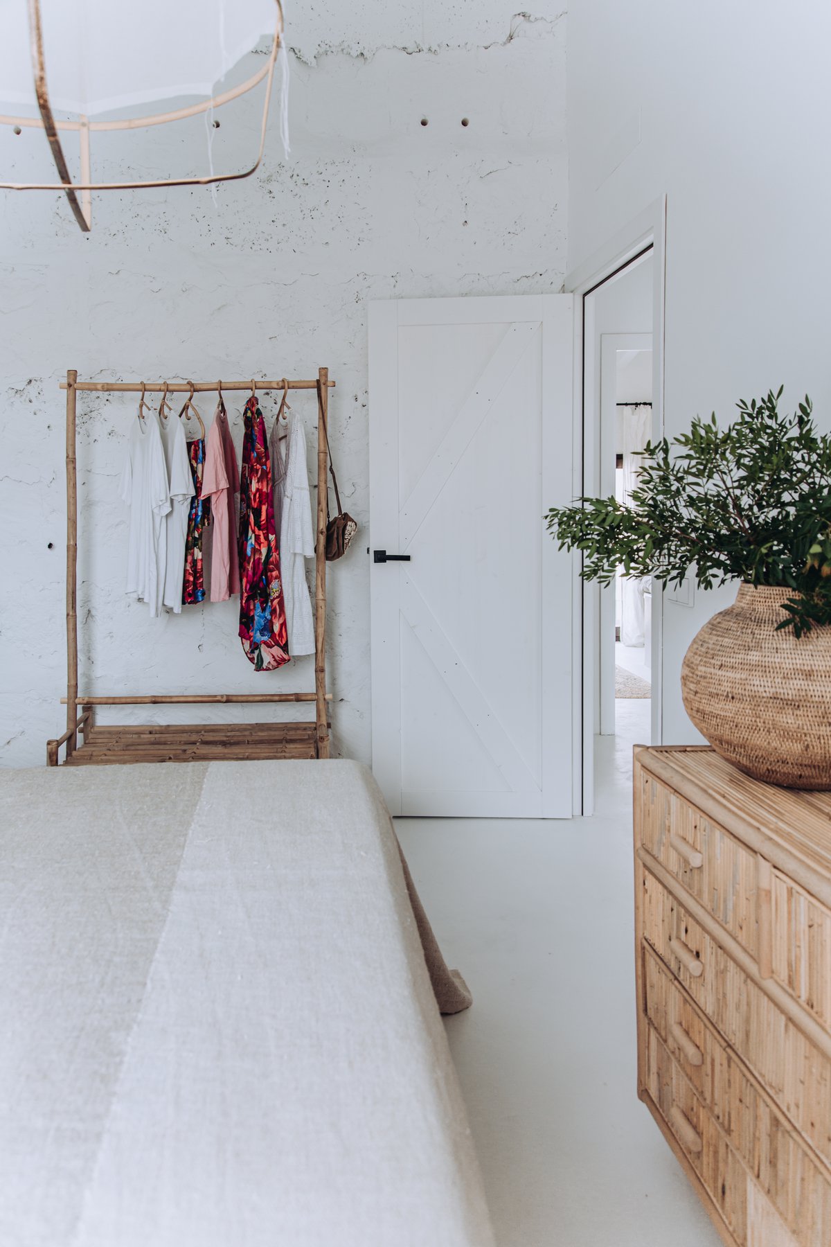    image00026.jpeg__120