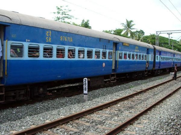 चंपारण रुट से दिल्ली के लिए चल रही है समर स्पेशल ट्रेन 1