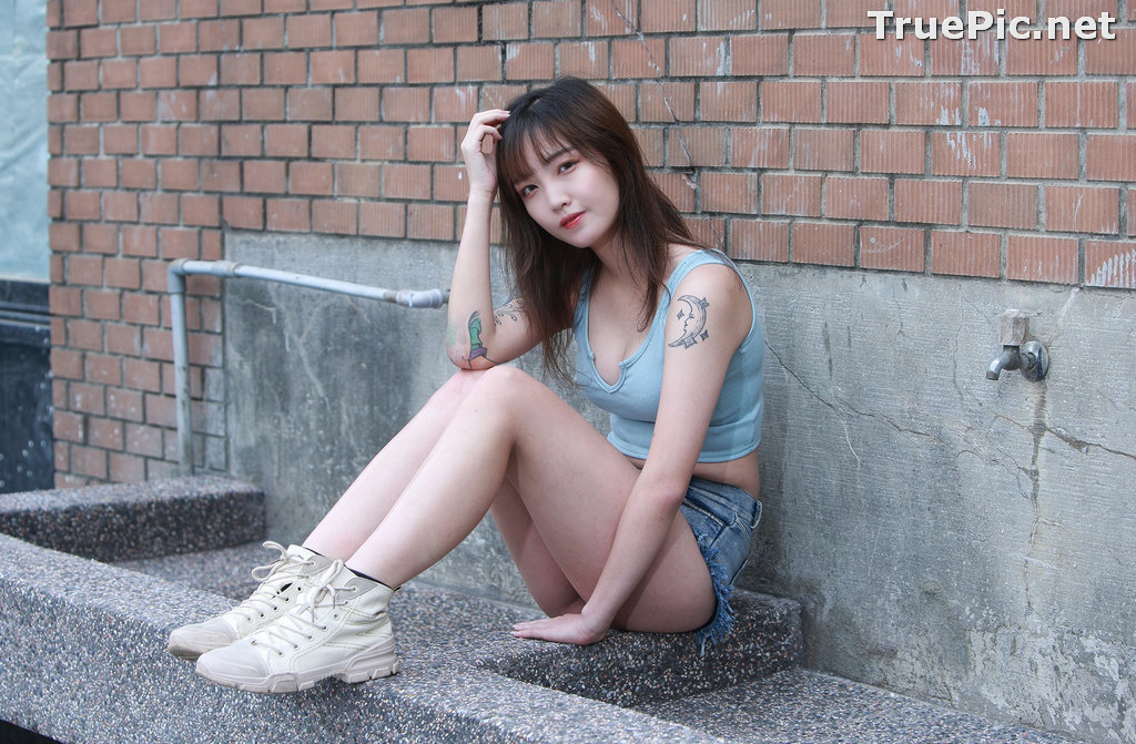 Image Taiwanese Lovely and Sexy Girl – 泱泱 - Low Top and Jeans Pants - TruePic.net - Picture-54