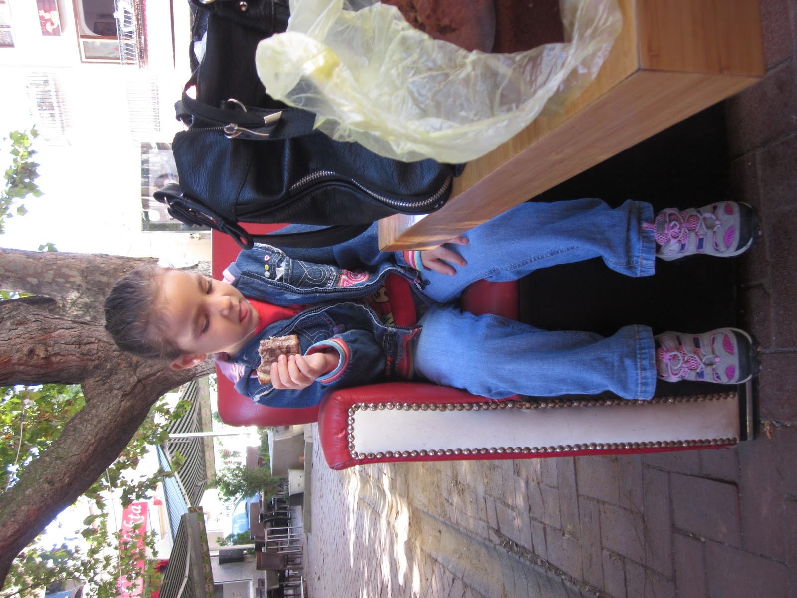 OĞLAK KIZLARI Borcam da Palamut ve Karidesli Makarna.