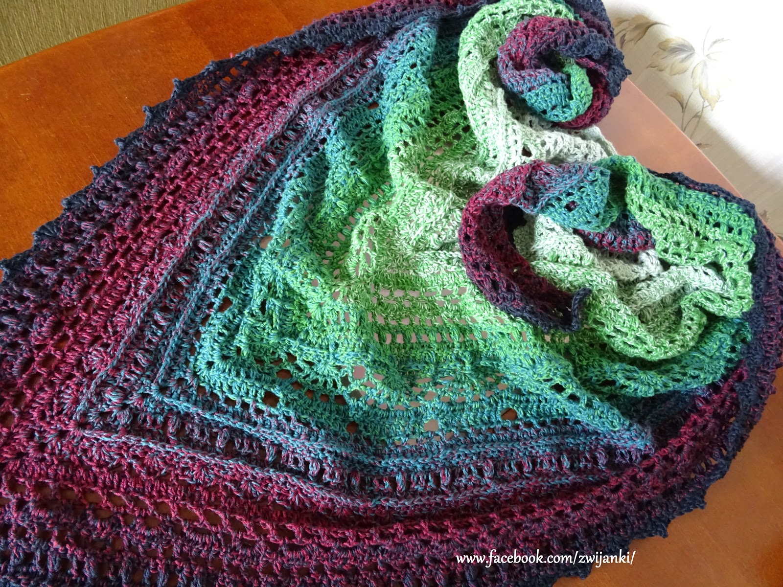 Papierowe cudeńka Chusta z YarnArt flowers 266, wzór SisLove