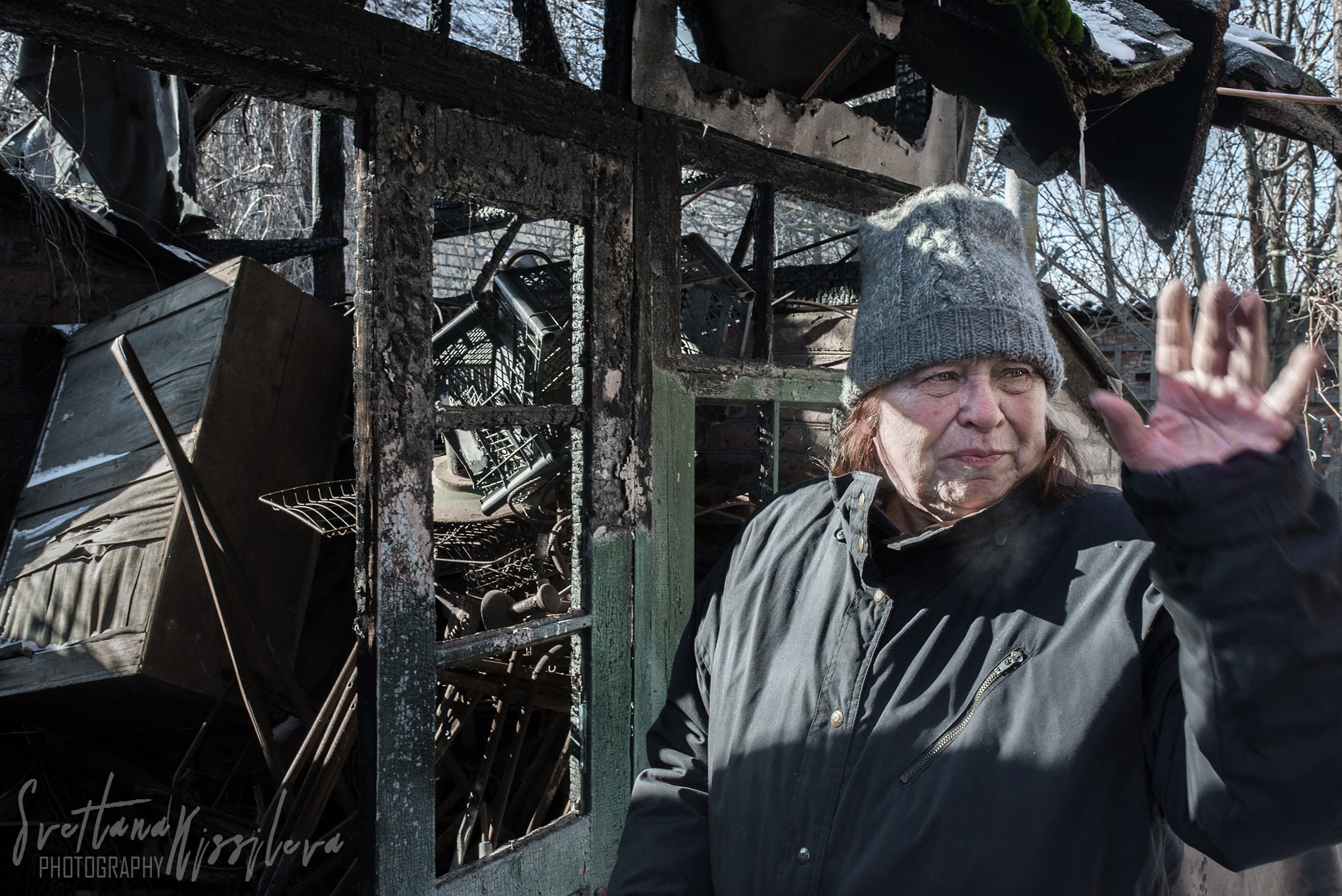 Деление с вертикальной чертой. Разбитое зеркало арт. Люди живите своей жизнью цитаты. Пьер тоффолетти pier toffoletti. Как делить вертикальной чертой.