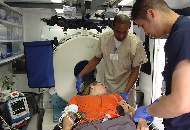 EMS SOLUTIONS INTERNATIONAL by DrRamonReyesMD marca registrada Specialized Stroke Ambulance