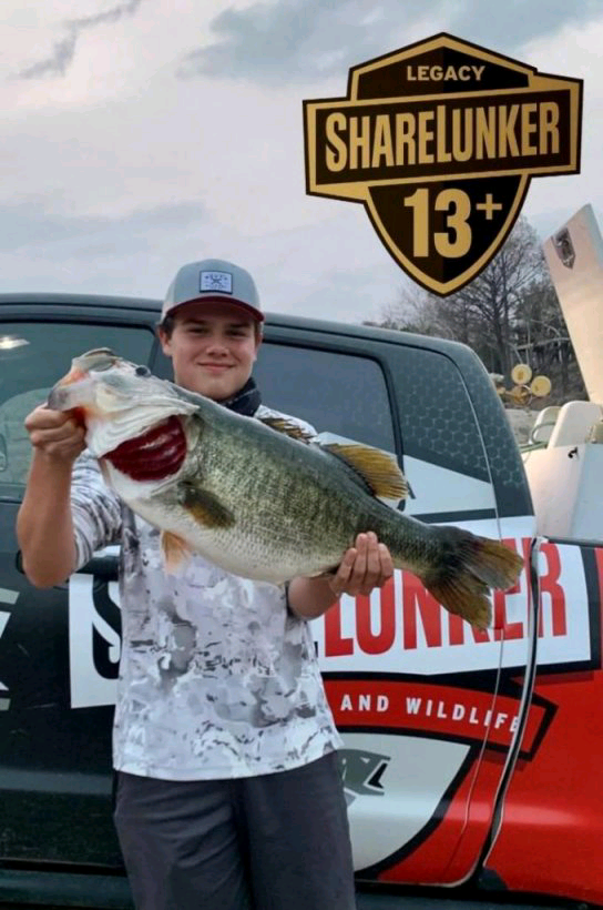 15-year-old angler lands 15.32-pound largemouth bass in Texas lake 15-year-old angler lands 15.32-pound largemouth bass in Texas lake