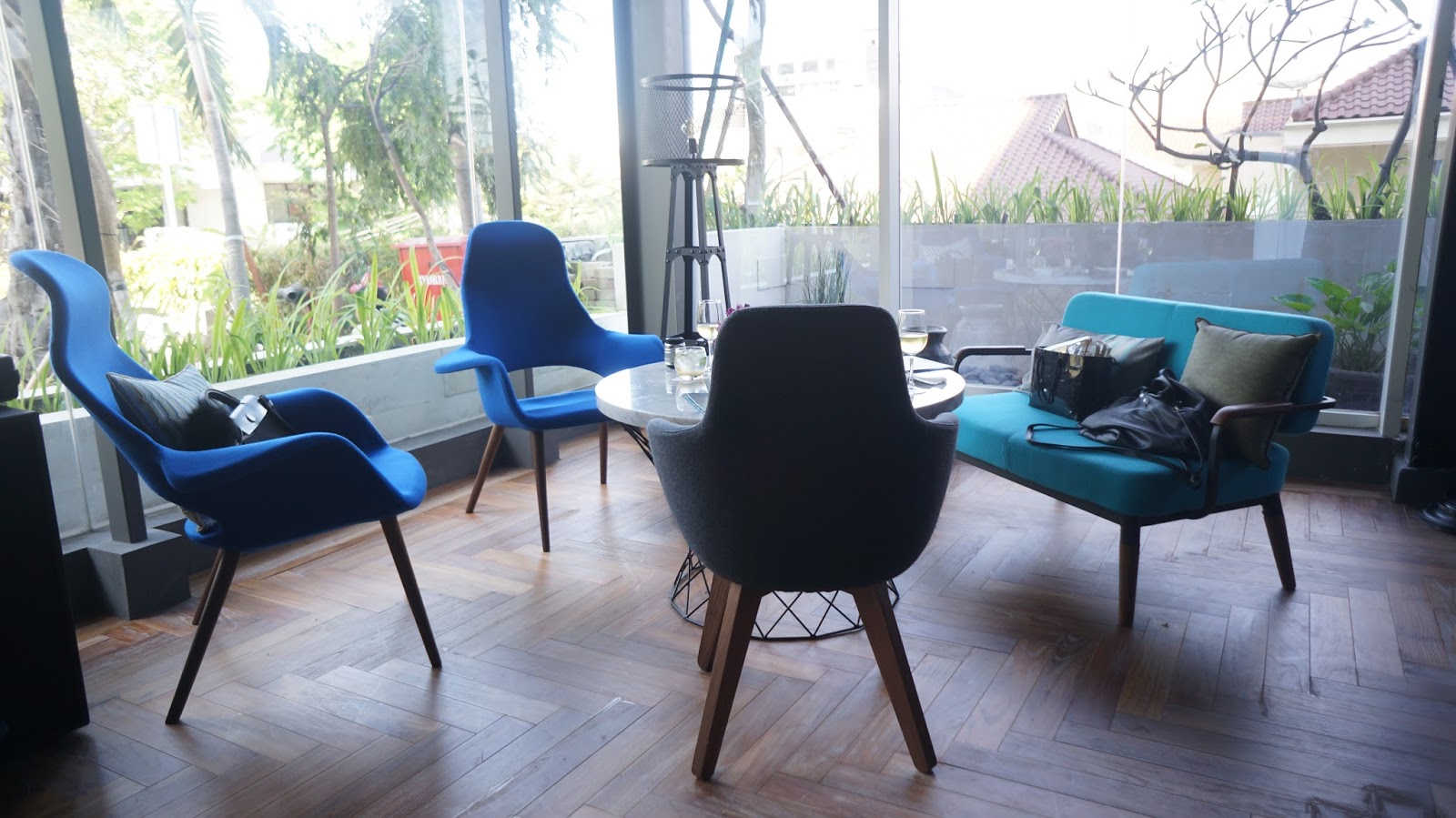 The Avenue Lounge Bar Java Paragon Surabaya (Review) | Laura Angelia