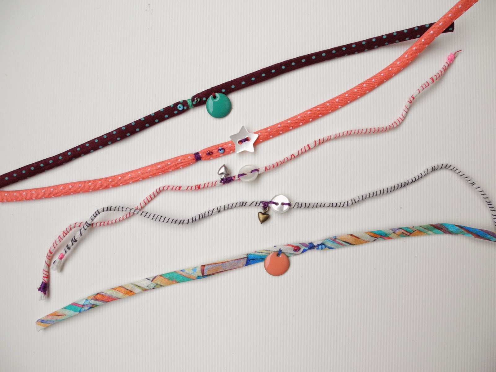 How Much Does A Friendship Bracelet Weigh