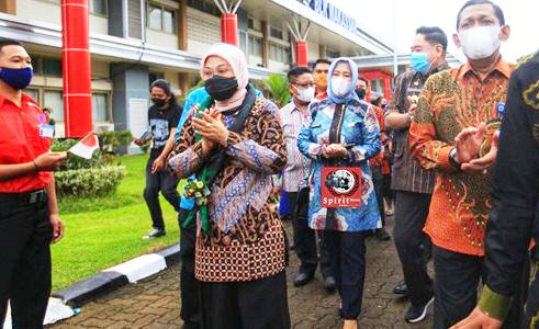 Menteri Ketenagakerjaan RI Resmikan Aula BLK Makassar di Dampingi Wakil Walikota Makassar