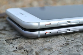 Identical iphones Identical smartphones
