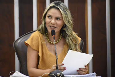 PROJETO DE EUDIANE MACEDO ACABA TAXA DE RELIGAÇÃO DE SERVIÇOS PÚBLICOS