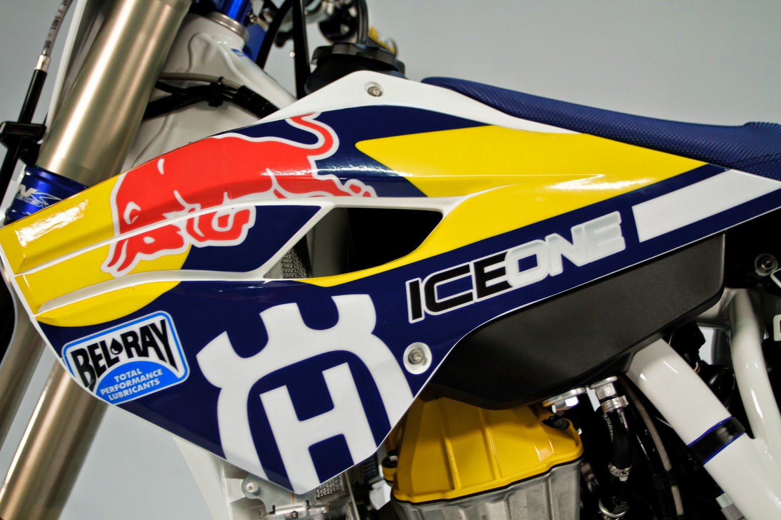 Racing Cafè Husqvarna FC 450 Team Red Bull IceOne Husqvarna Factory Racing MXGP 2015