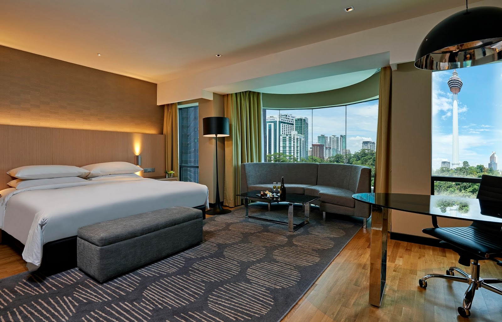 renaissance kuala lumpur hotel: countdown to christmas & new year