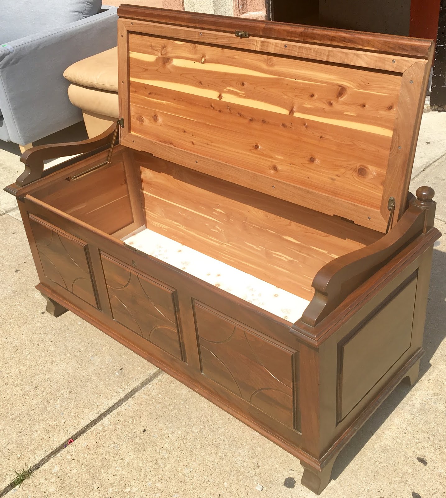 Uhuru Furniture & Collectibles Cedar Trunk 225 SOLD