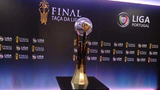 Se a Taça da Liga Fosse Azul-Verde-e-Branca... | EDdB