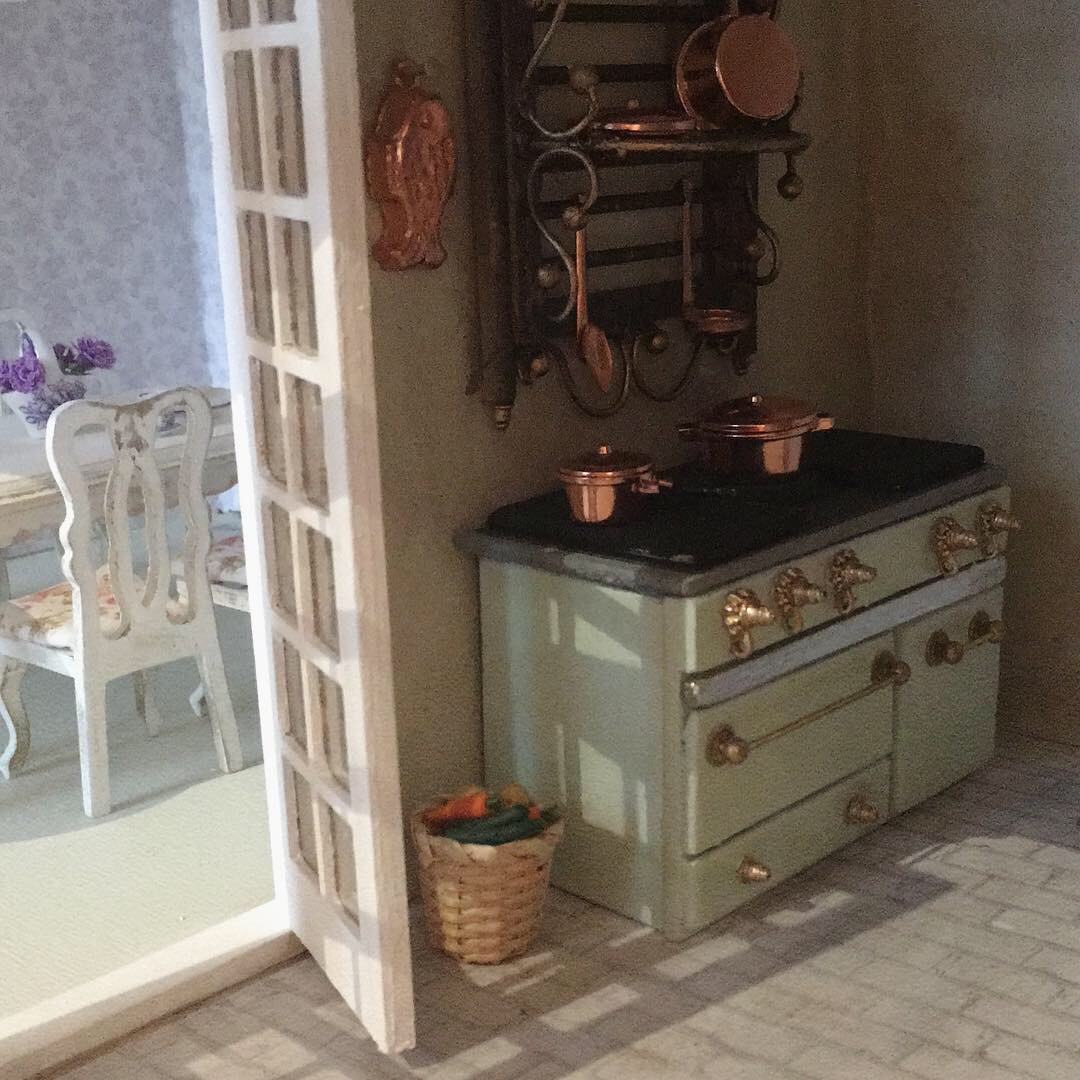 Maison Decor A French Copper Bakers Rack for Dollhouse Kitchen and